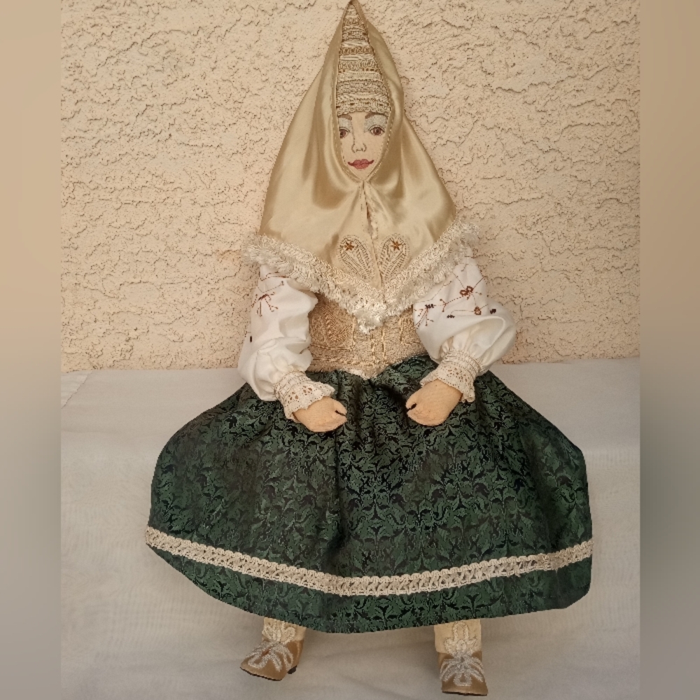 Vintage  Alexandra Kukinova Russia  Moscow Cloth Folk Art  Doll